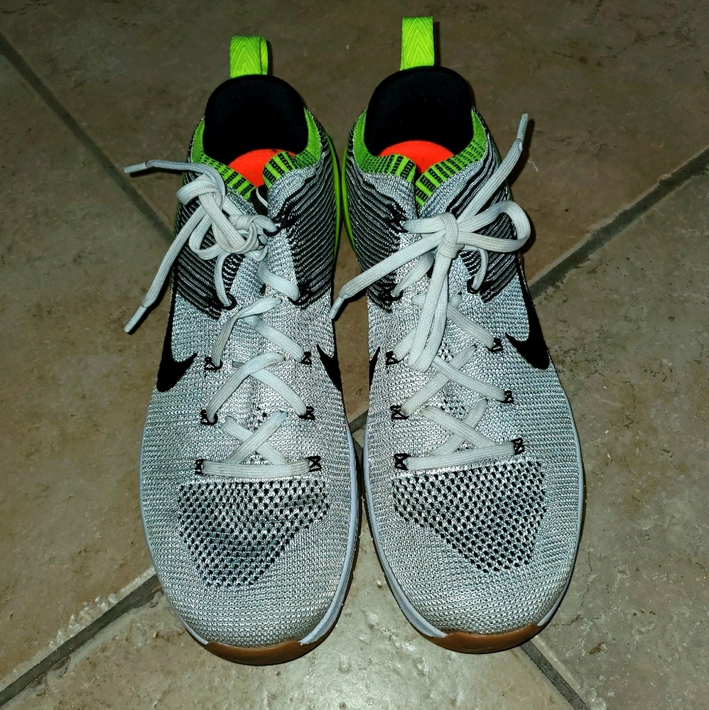 Used 55 Nike Metcon Flyknit 2 Volt White Shoes